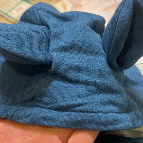 4 pc. 12 Month Cat & Jack Outfit - Picture 3 of 7